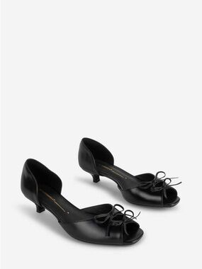 INTENTIONALLY BLANK Black Peep-Toe Kitten Heel Pumps with Bow